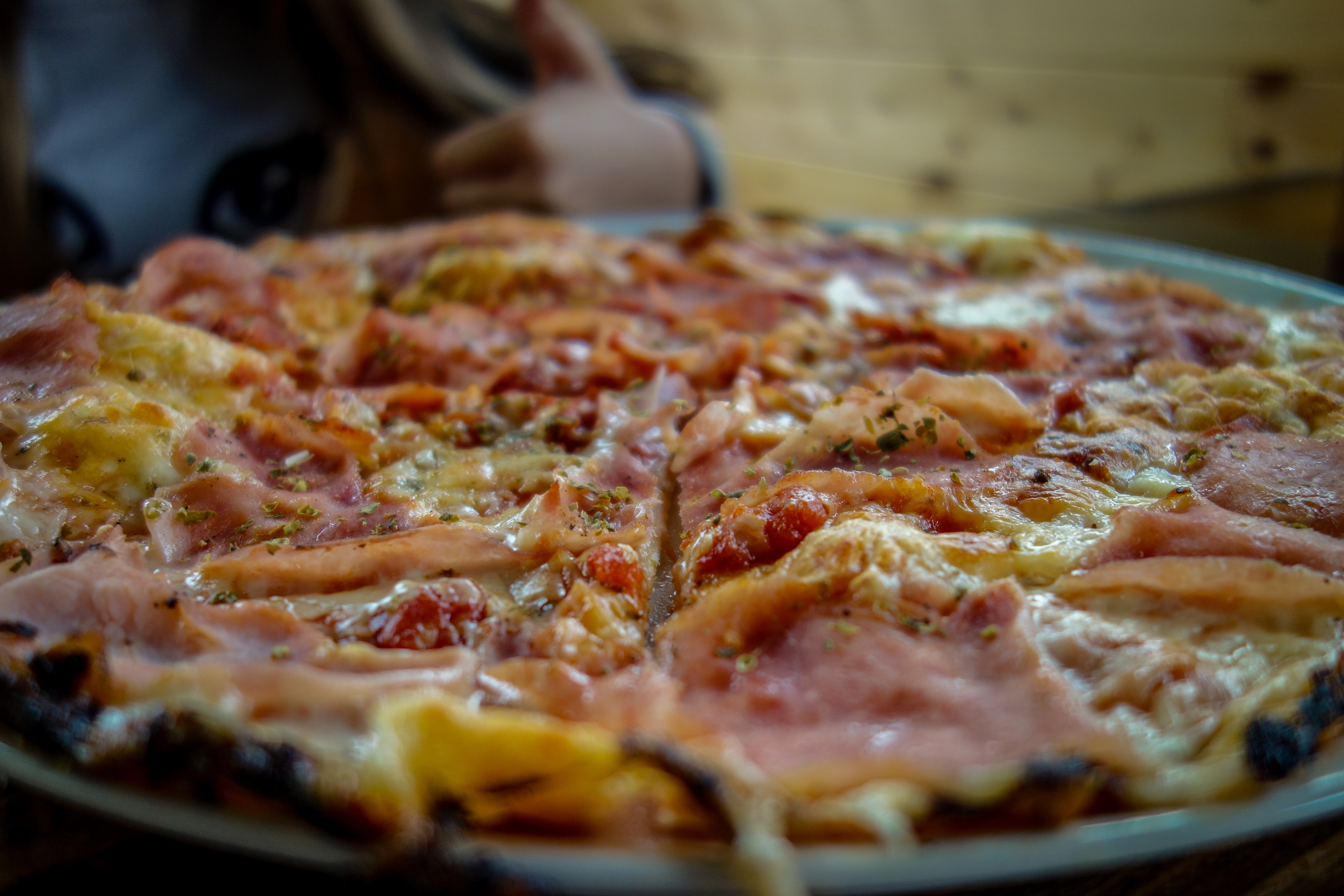 Šunková pizza