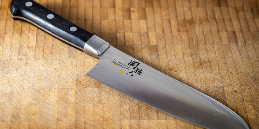 Nůž Kai Seki Magoroku 4000 ST 165 mm Santoku