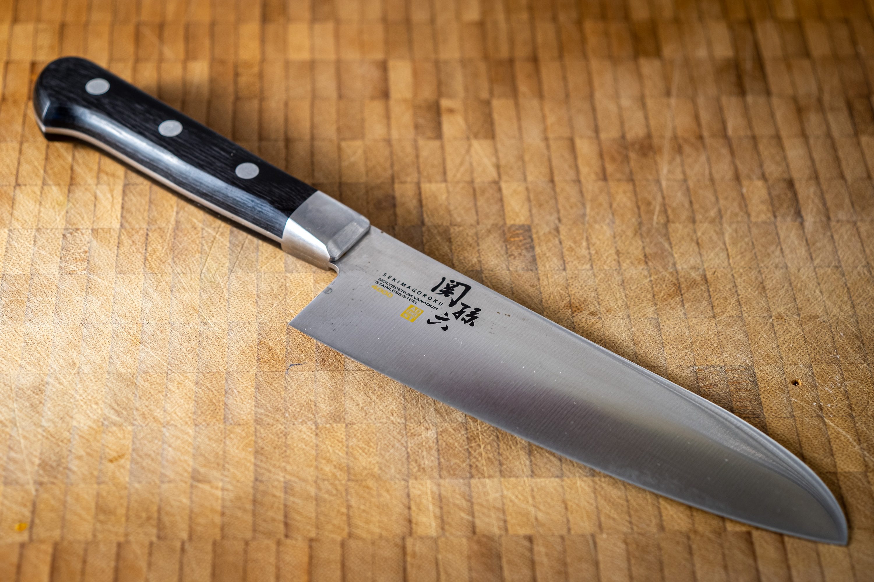 Nůž Kai Seki Magoroku 4000 ST 165 mm Santoku