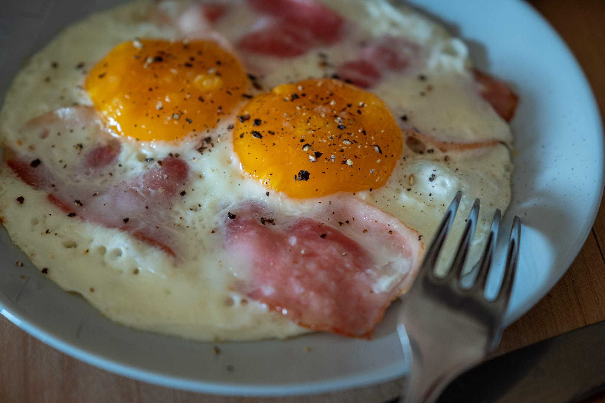 Ham & eggs s anglickou slaninou